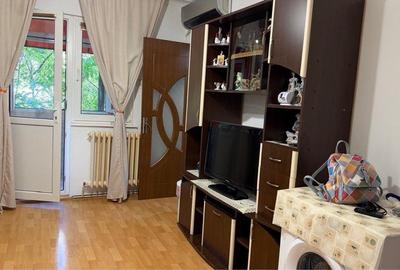 Apartament cu 2 camere semidecomandat, mobilat în Alexandru cel Bun