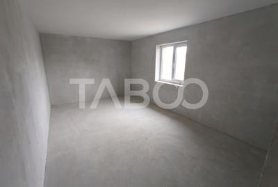 Casa spatioasa - aer curat si priveliste spre munti - teren 1203 mp - 26
