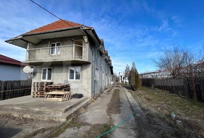 Casă individuală cu 4 camere în Exterior Est