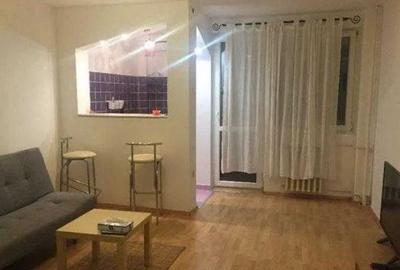 Garsonieră decomandată în Baba Novac