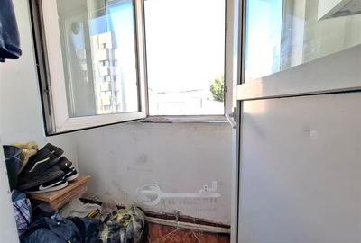 Nicolina 1, apartament 2 camere, decomandat, baie cu geam, 46 mp, se accepta cre - 8