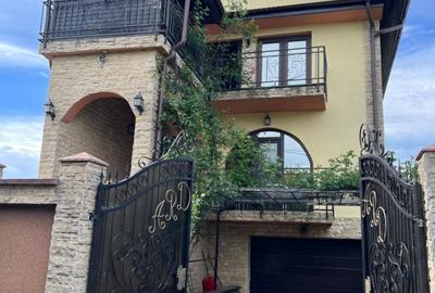 VILĂ IMPRESIONANTĂ - TULCEA - 2
