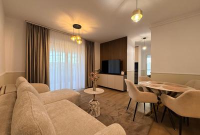 Apartament cu 3 camere semidecomandat, mobilat în Florești