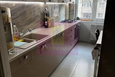 Apartament cu 2 camere decomandat în Vitan