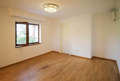 Pipera : Vila individuala renovata total, cu un teren de 1000 mp ! - 9