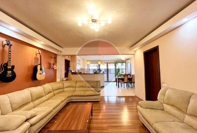 Apartament cu 3 camere semidecomandat, mobilat în Grigorescu