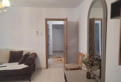 Apartament 3 camere semidecomandat, zona Orizont - 8