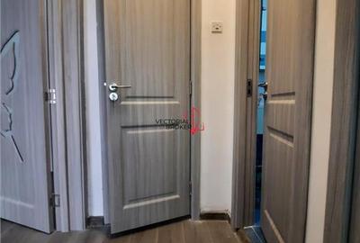2 camere semidecomandat, etaj intermediar Parcul National - 9