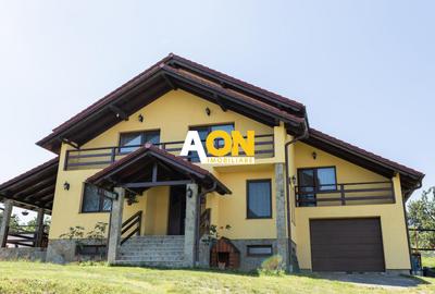 Casă individuală cu 5 camere în Sud