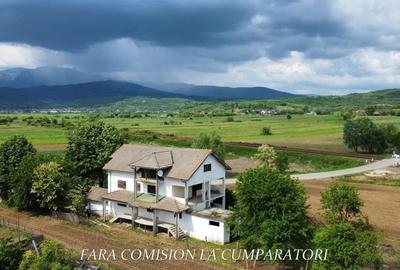Casă individuală cu 10 camere în Călimănești