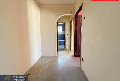EXCLUSIVITATE | 3 Camere Micro 17 (Oltului/Școala 5), Bloc 1984 - 9