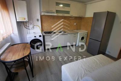 Apartament cu 2 camere semidecomandat, mobilat în Zorilor