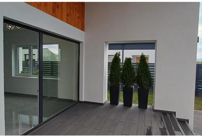 Casa 3 camere intabulata,la pret de apartament  Izvor - 7
