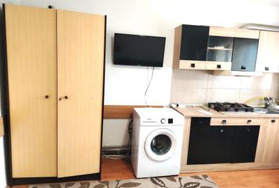 Garsoniera 22mp zona Unitatea Militara pret 25.500eur - 4