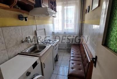 Apartament 3 camere zona Dacia etaj 2 - 3