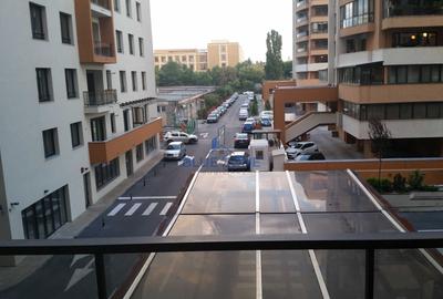 Apartament cu 2 camere decomandat, mobilat în Regie