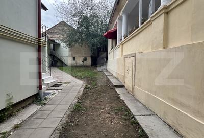 Casă individuală cu 3 camere în Central