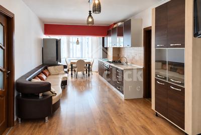 Apartament cu 2 camere decomandat în Piața Centrală