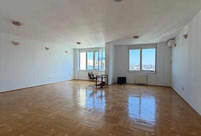 Apartament cu 3 camere decomandat în Calea Plevnei