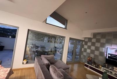 Penthouse - 4