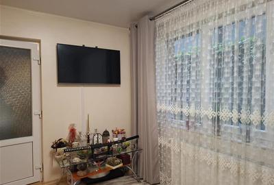 Apartament 2 camere, transformat in 3 camere, parter - 13