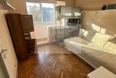4 camere / 2 bai/ boxa/ Bld. Nicolae Titulescu - 2