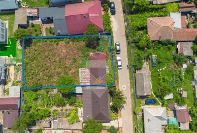 Teren Construcții intravilan de 722 mp, în Zorleni