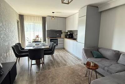 Apartament cu 2 camere semidecomandat, mobilat în Florești