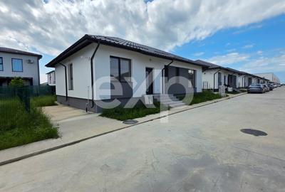 Casă individuală pe parter | 4 camere | 106 mp utili | Teren 300 mp | Tunari - 9