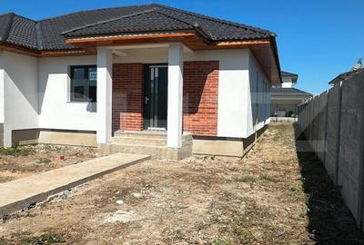 Duplex cu 3 camere în Odoreu