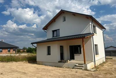 Casa cu 4 camere 5 ari teren - 4