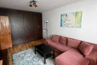 Apartament cu 2 camere decomandat, mobilat în Titan