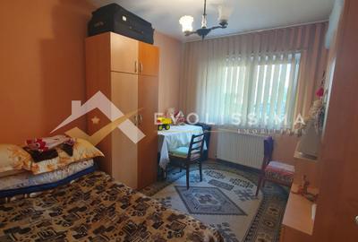 Apartament 3 camere decomandat, mobilat si utilat Strada Gloriei - 14