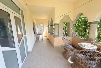 Casa interbelică cu arhitectură deosebită+Anexa și teren 1570 mp - 24