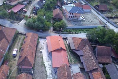 Casa renovata cu teren si anexe in Birtin - 19