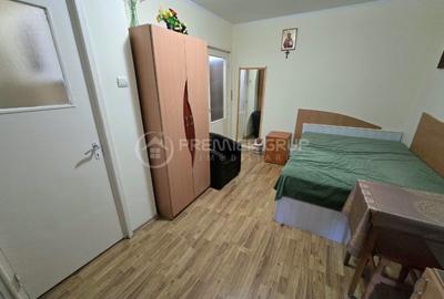 Garsoniera 26mp, Podu Ros, etaj 2 cu lift, balcon - 1