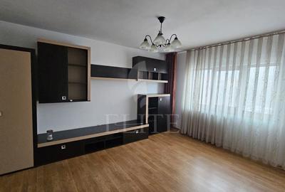 Apartament cu 3 camere decomandat, mobilat în Plopilor