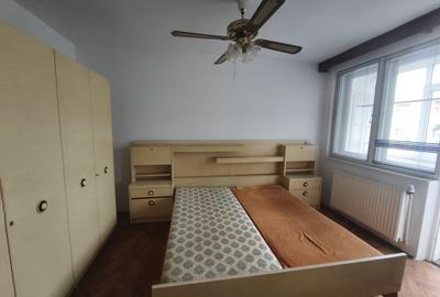 Apartament cu 2 camere semidecomandat, mobilat în Central