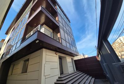 Cladire S+P+3, lift, se adauga 300 EURO utilitati, intre Plaza si Afi,proprietar - 1