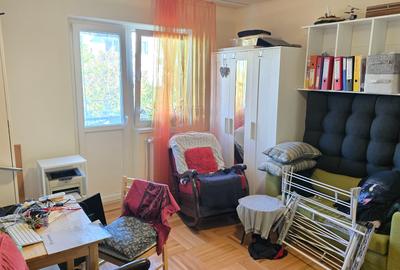 Vand apartament 2 camere in Deva, zona Armatei, etaj 3, bloc de 4 etaje - 1