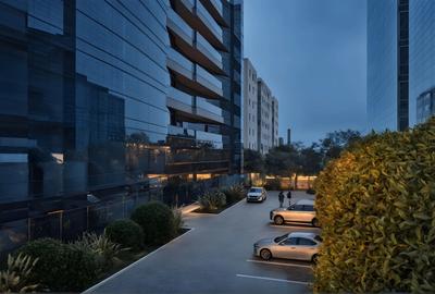 Penthouse cu 3 camere decomandat în Pipera