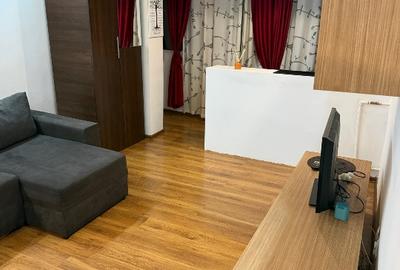Garsonieră decomandată, mobilată în Gorjului