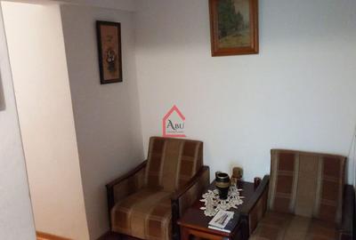 Apartament cu 3 camere, Decomandat, Zona Pacurari - 17