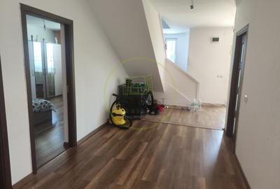 Casa 5 camere, teren 432 mp, Malu Mare, zona cartier Veterani - 11