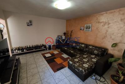 VIILE NOI - casa cu o curte generoasa disponibila imediat - 2