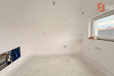 Duplex despartit, de vanzare 4 camere - curent trifazic - Mosnita Veche - 7