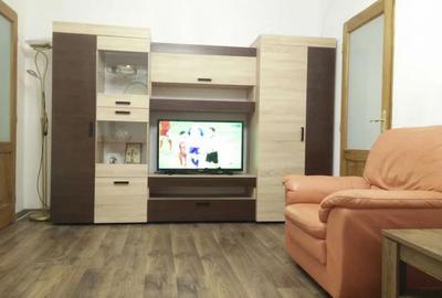 Apartament cu 3 camere semidecomandat în Ferdinand