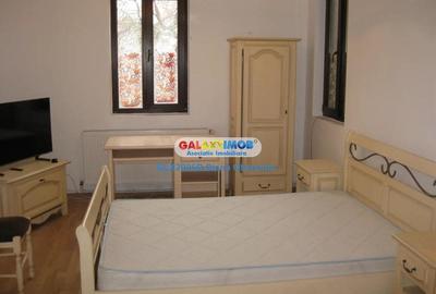 Garsoniera de inchiriat - Piata Unirii - 1