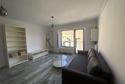 Apartament cu 2 camere semidecomandat, mobilat în Central