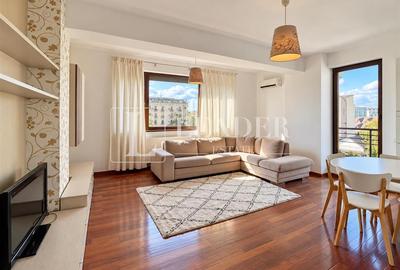 Apartament cu 3 camere decomandat în Sisești
